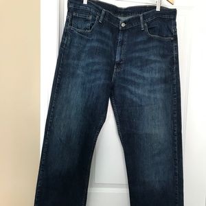 Levi’s 569 Jeans